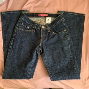 Vintage Levi’s Curvy Cut